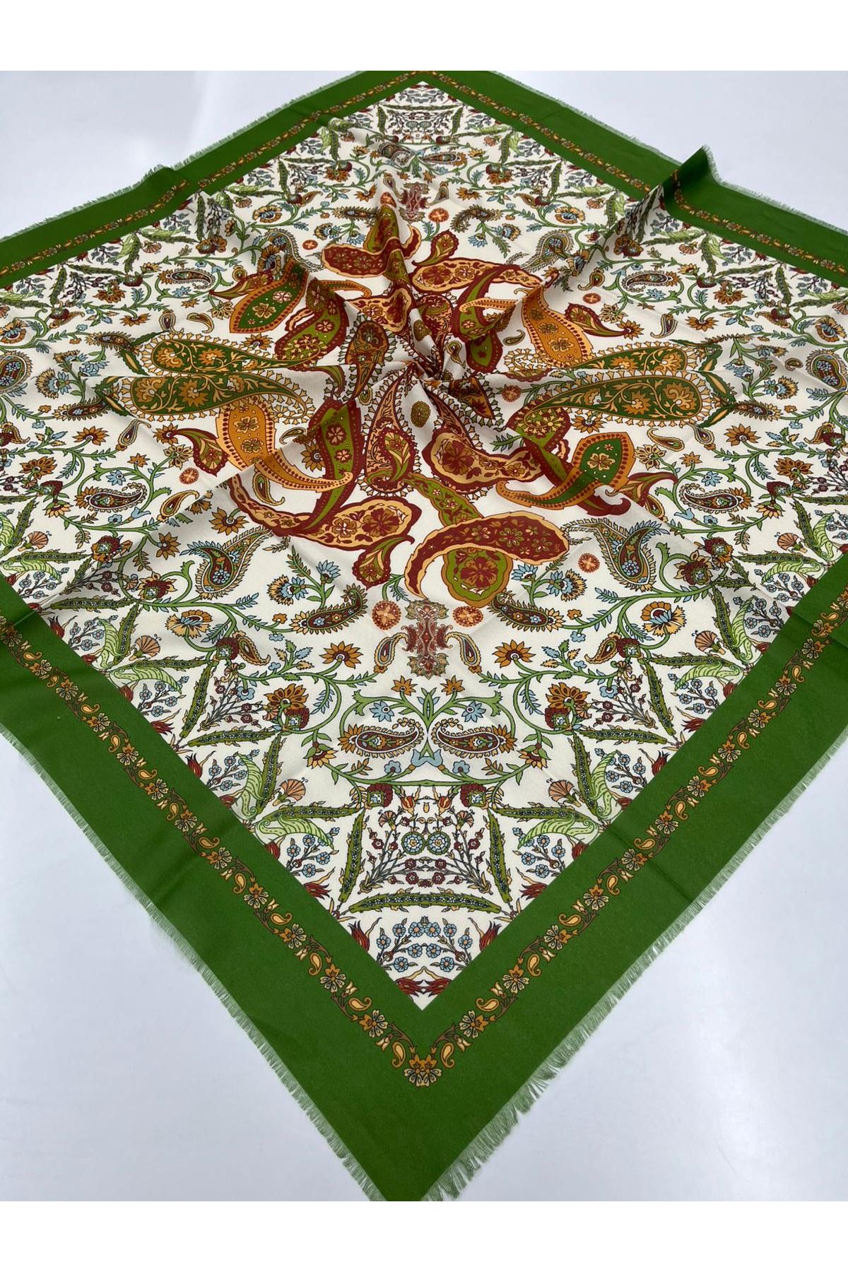 Koton Eşarp Etnik Lena Modeli   