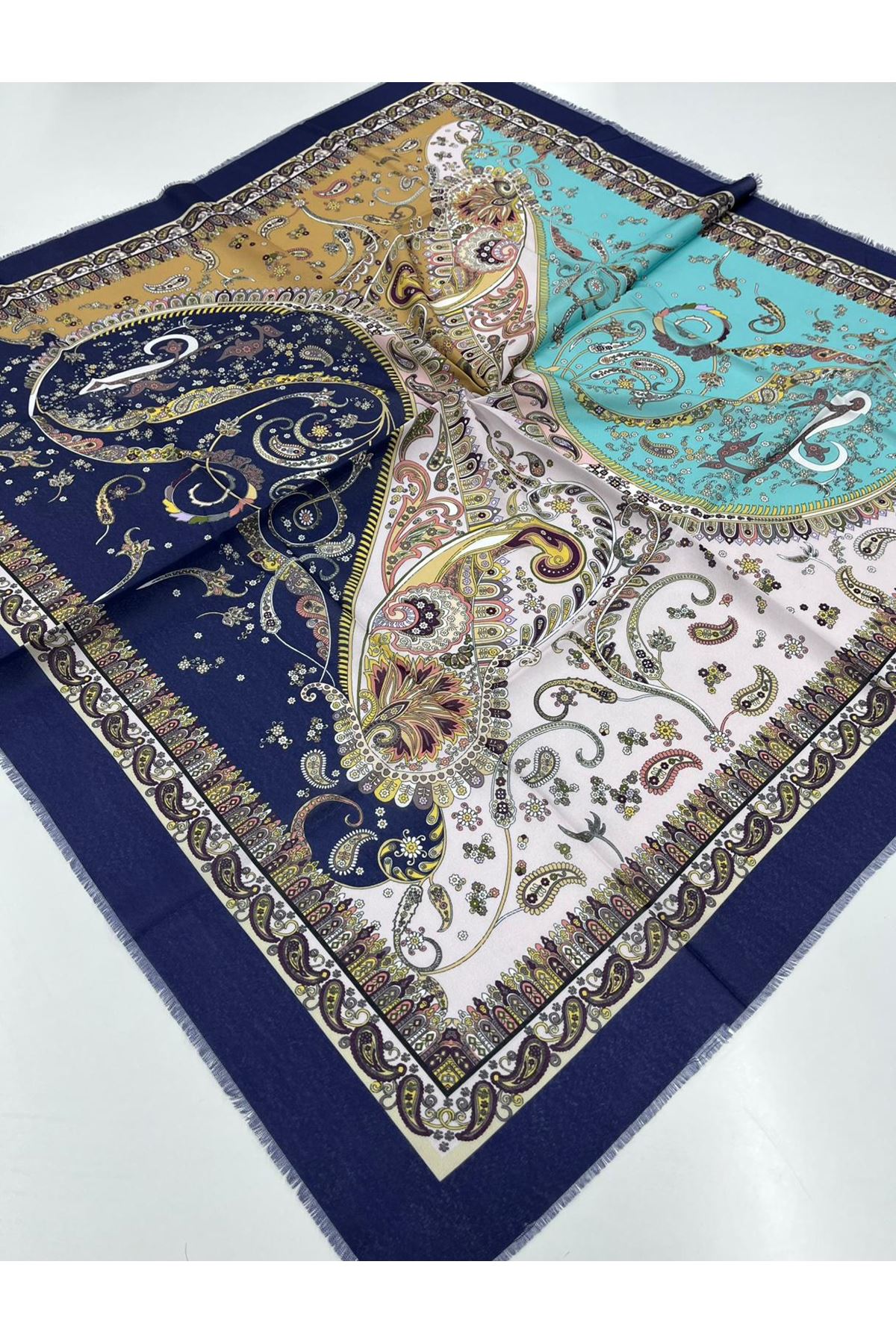 Koton Eşarp Mihrap Modeli