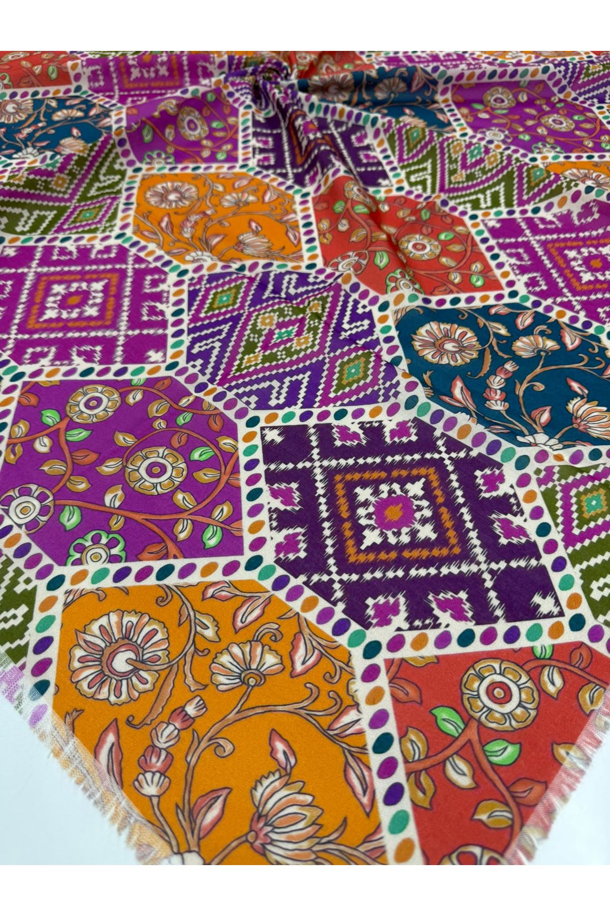 Koton Eşarp Şehvar Modeli  