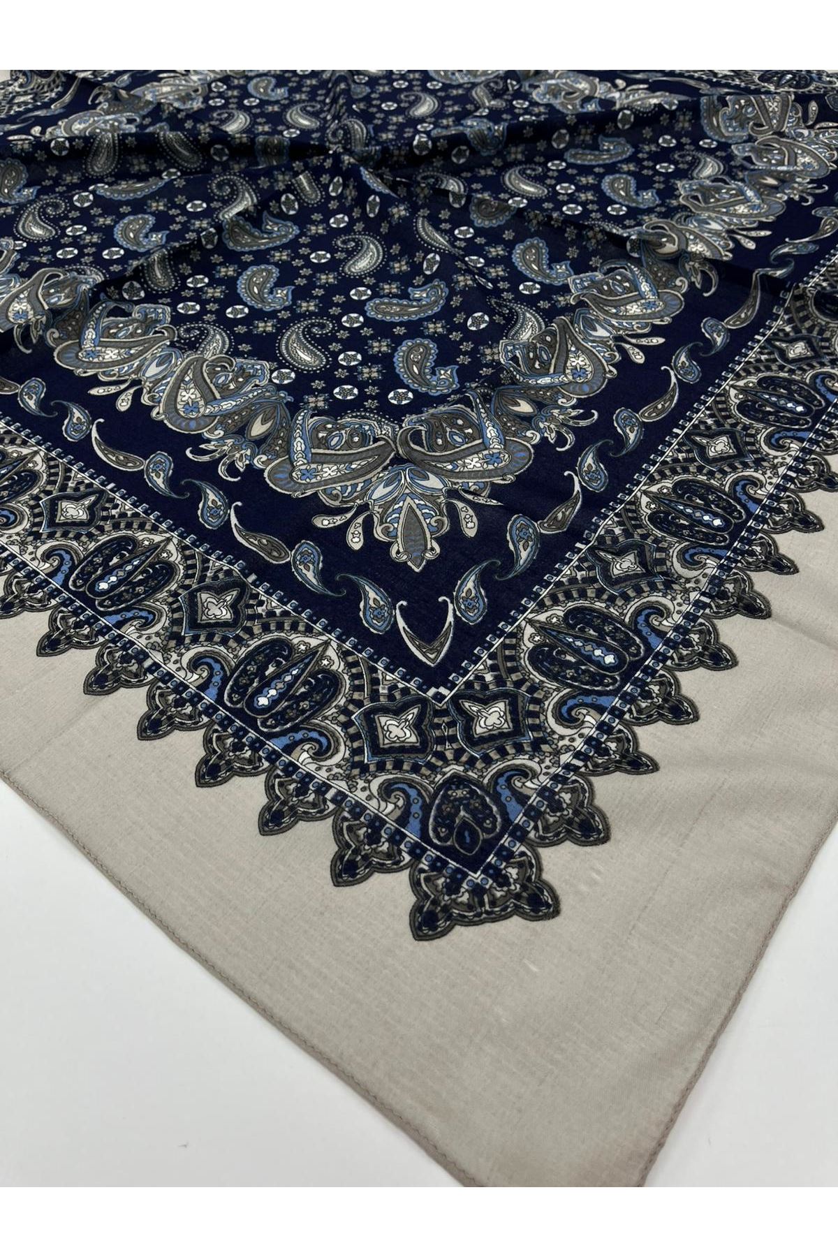 Çini Etnik Desen Naturel Eşarp   