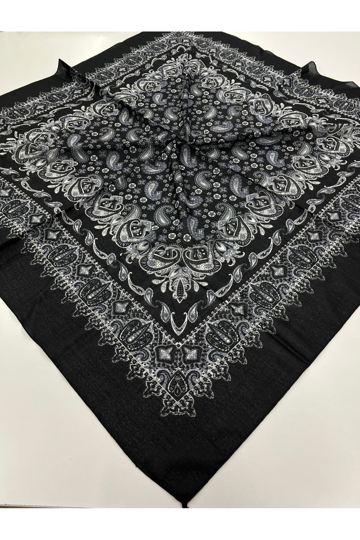 Çini Etnik Desen Naturel Eşarp 