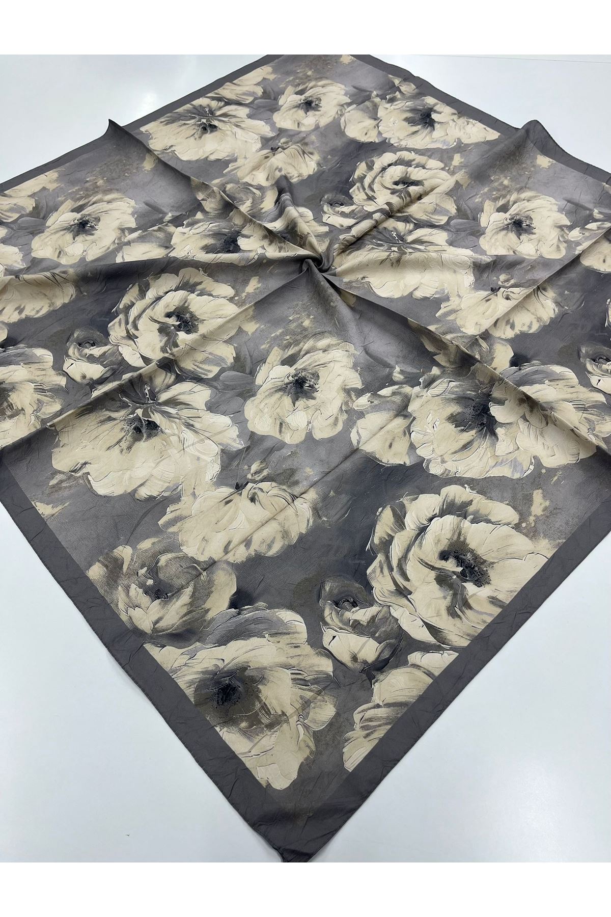 Gül Desen Bambu Kraş Eşarp  