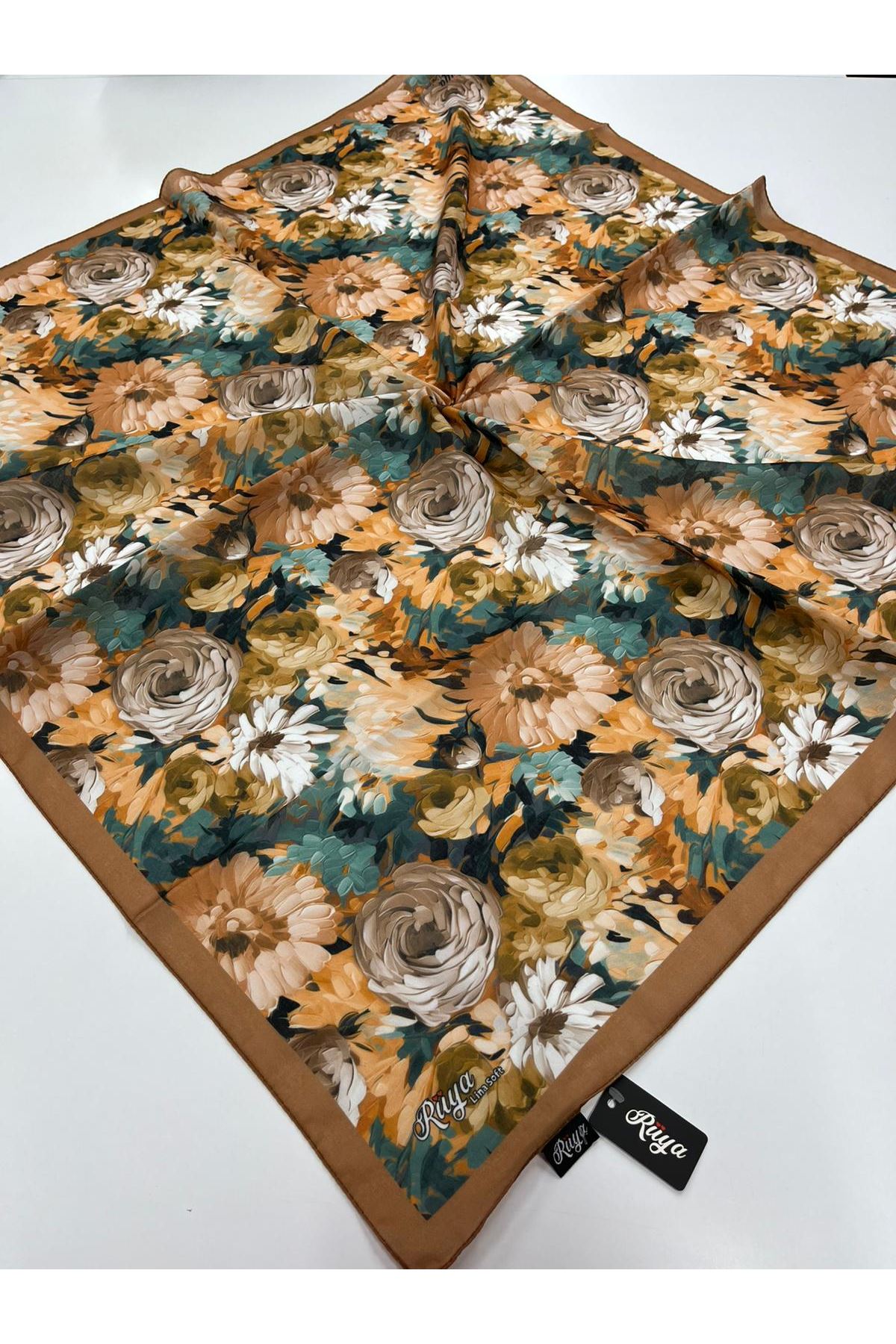 Rüya Lina Şakayık Desen Soft Eşarp  