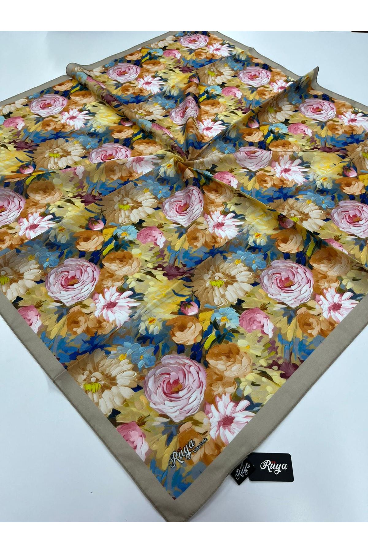 Rüya Lina Şakayık Desen Soft Eşarp   