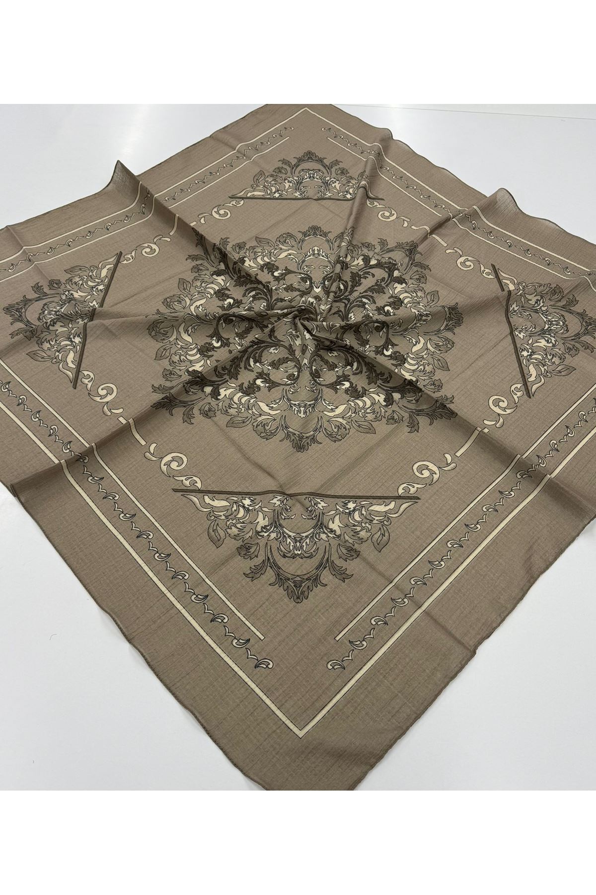 Şehrazat Desen Naturel Eşarp