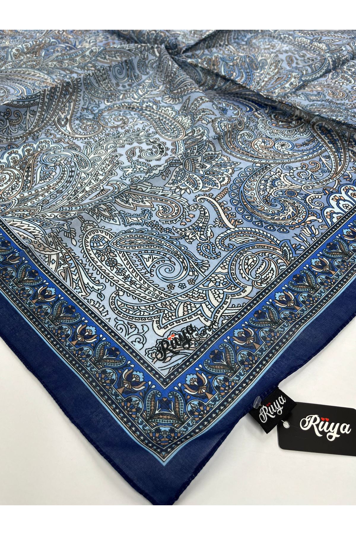 Rüya Lina Etnik Desen Soft Eşarp Kod: 1128