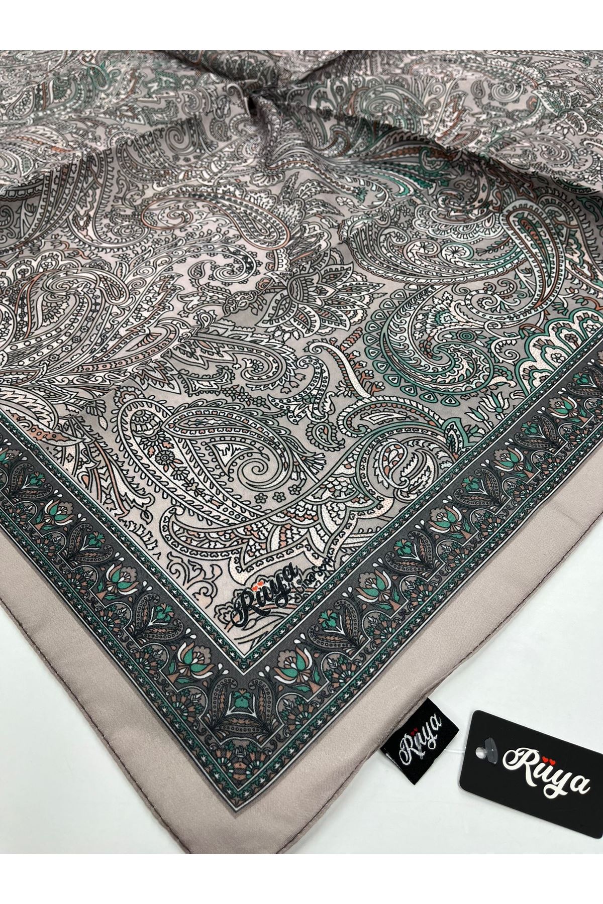 Rüya Lina Etnik Desen Soft Eşarp Kod: 1128 