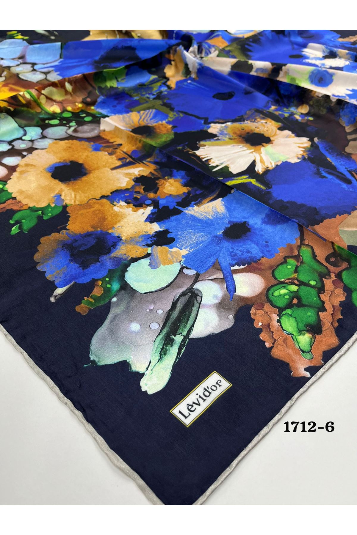 Levidor Hint İpeği Eşarp Kod: 1712 - 6