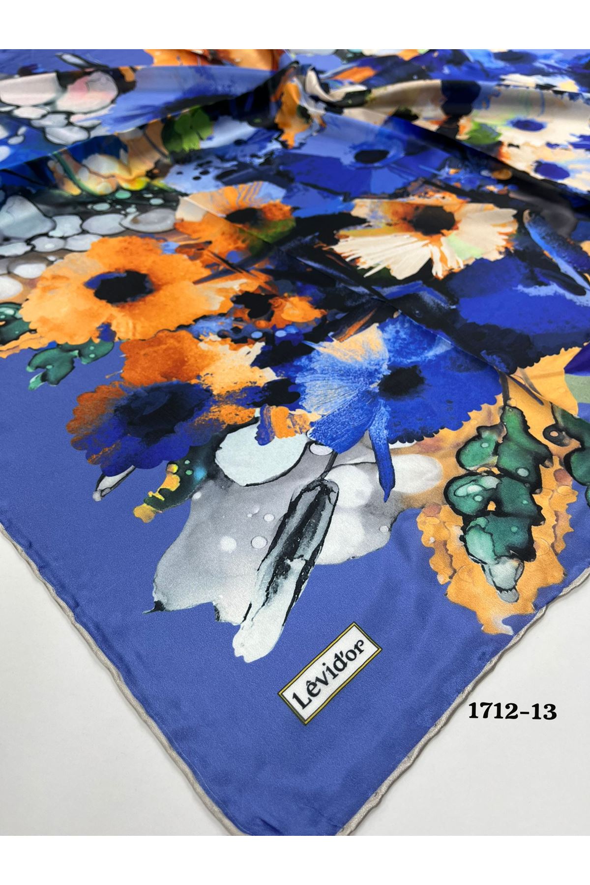 Levidor Hint İpeği Eşarp Kod: 1712 - 13