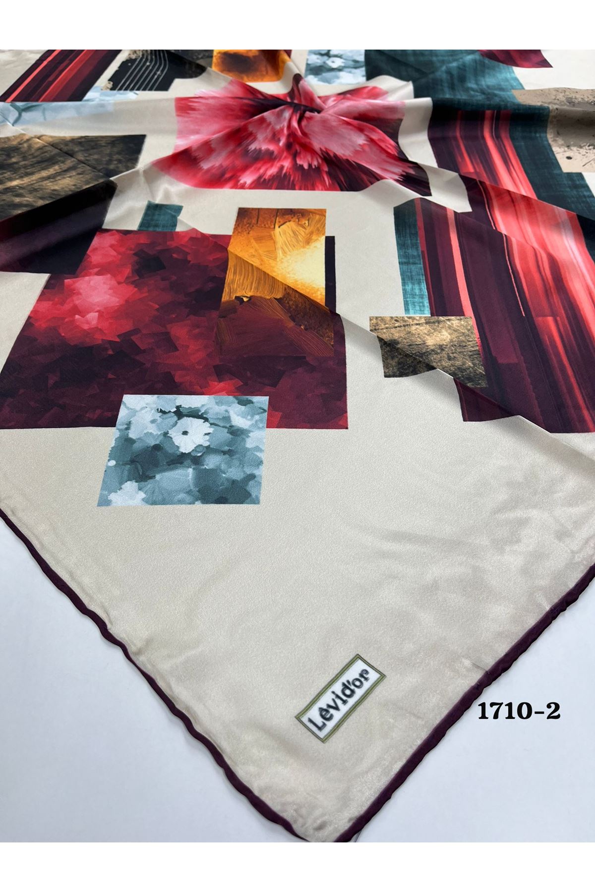 Levidor Hint İpeği Eşarp Kod: 1710 - 2