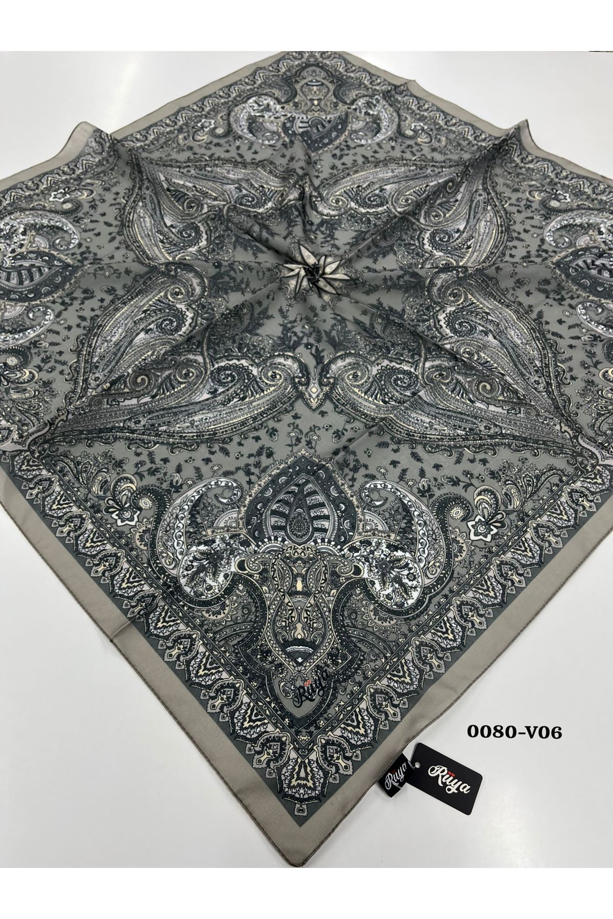 Rüya Lina Etnik Desen Soft Eşarp Kod: 0080 - V06