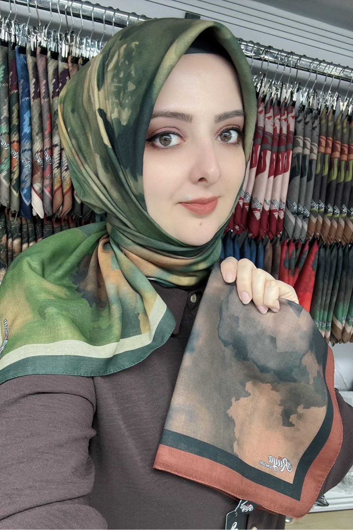 Rüya Lina Rose Desen Soft Eşarp Kod: 4185 - V24