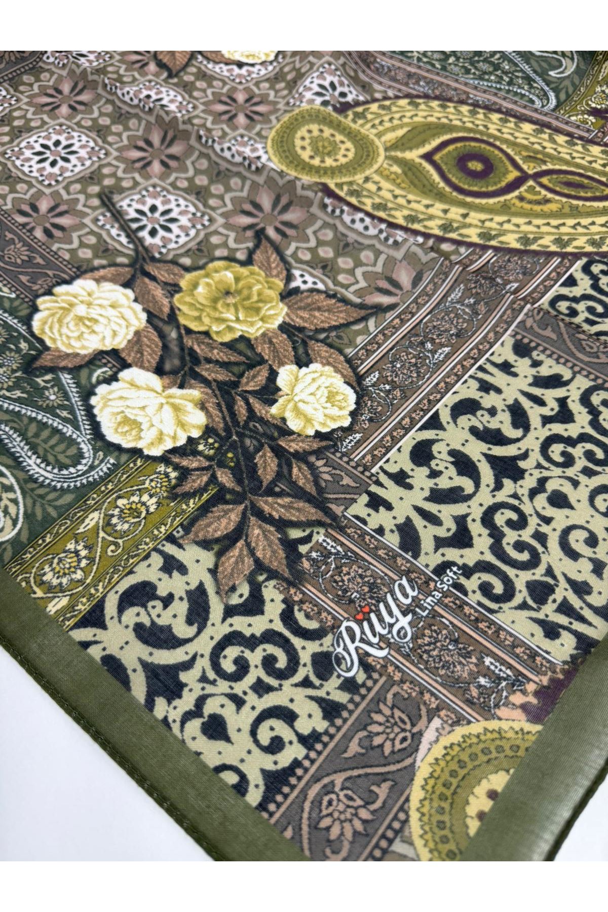 Rüya Lina Güllü Desen Soft Eşarp Kod: 3507 - V19