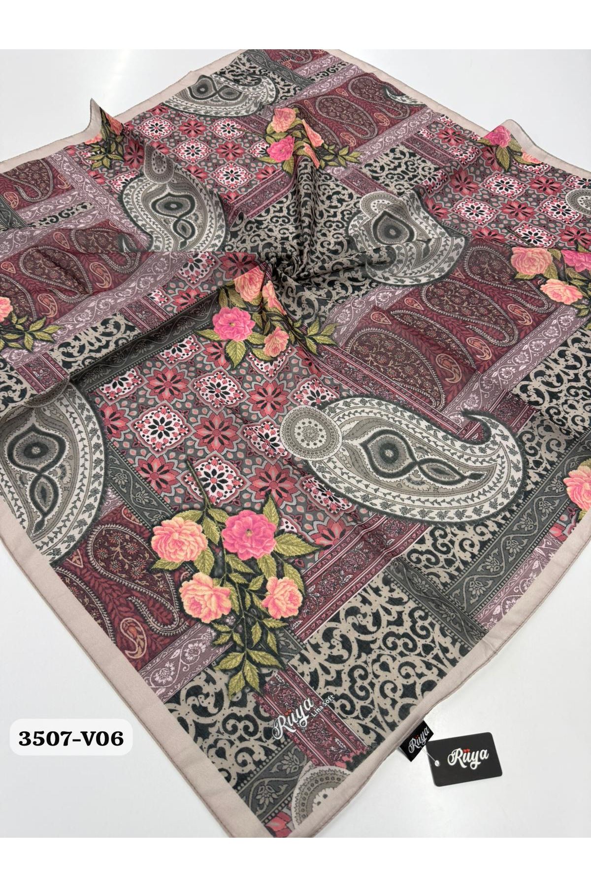 Rüya Lina Güllü Desen Soft Eşarp Kod: 3507 - V06