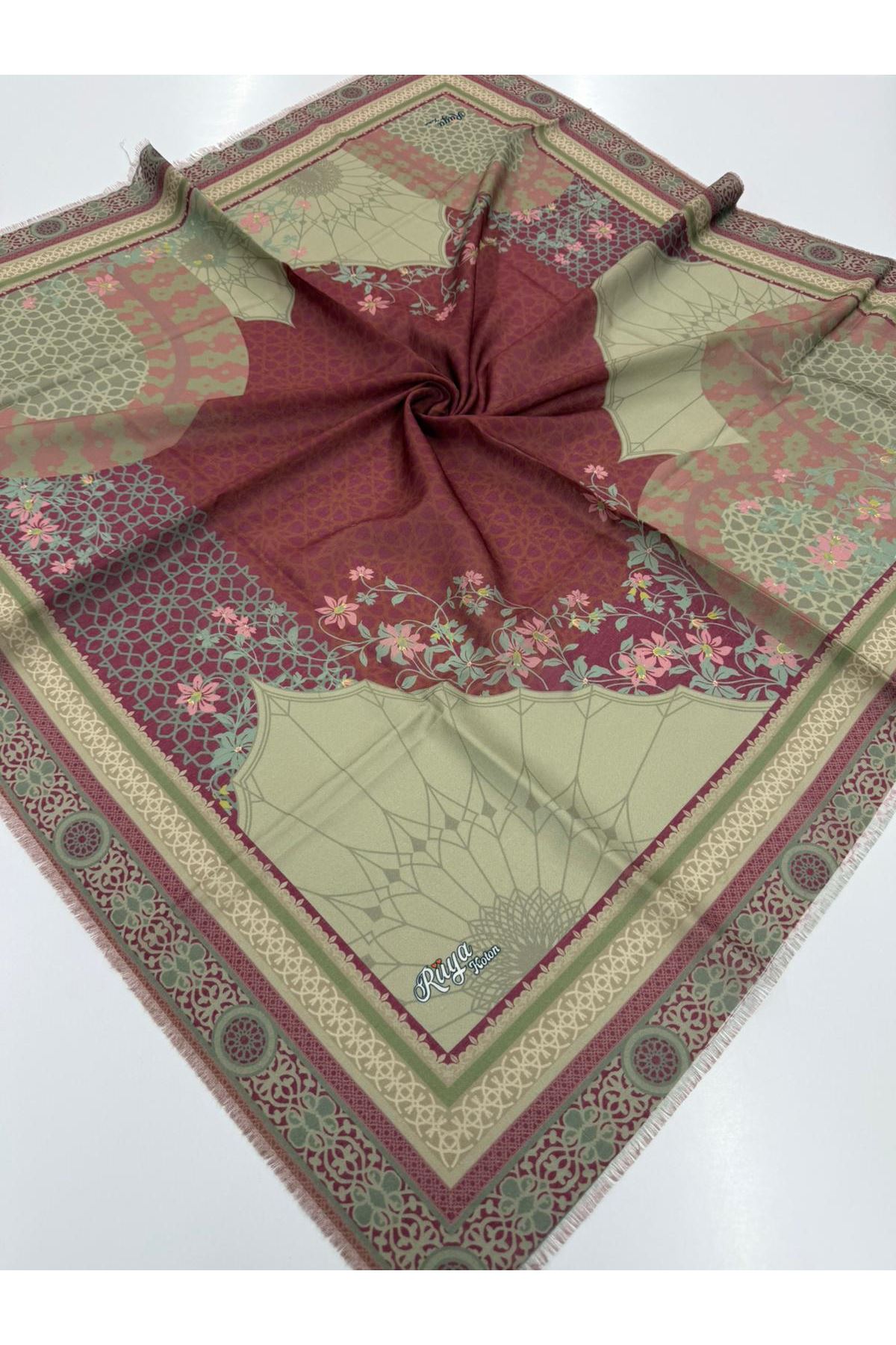 Rüya Koton Eşarp Menderes Modeli 