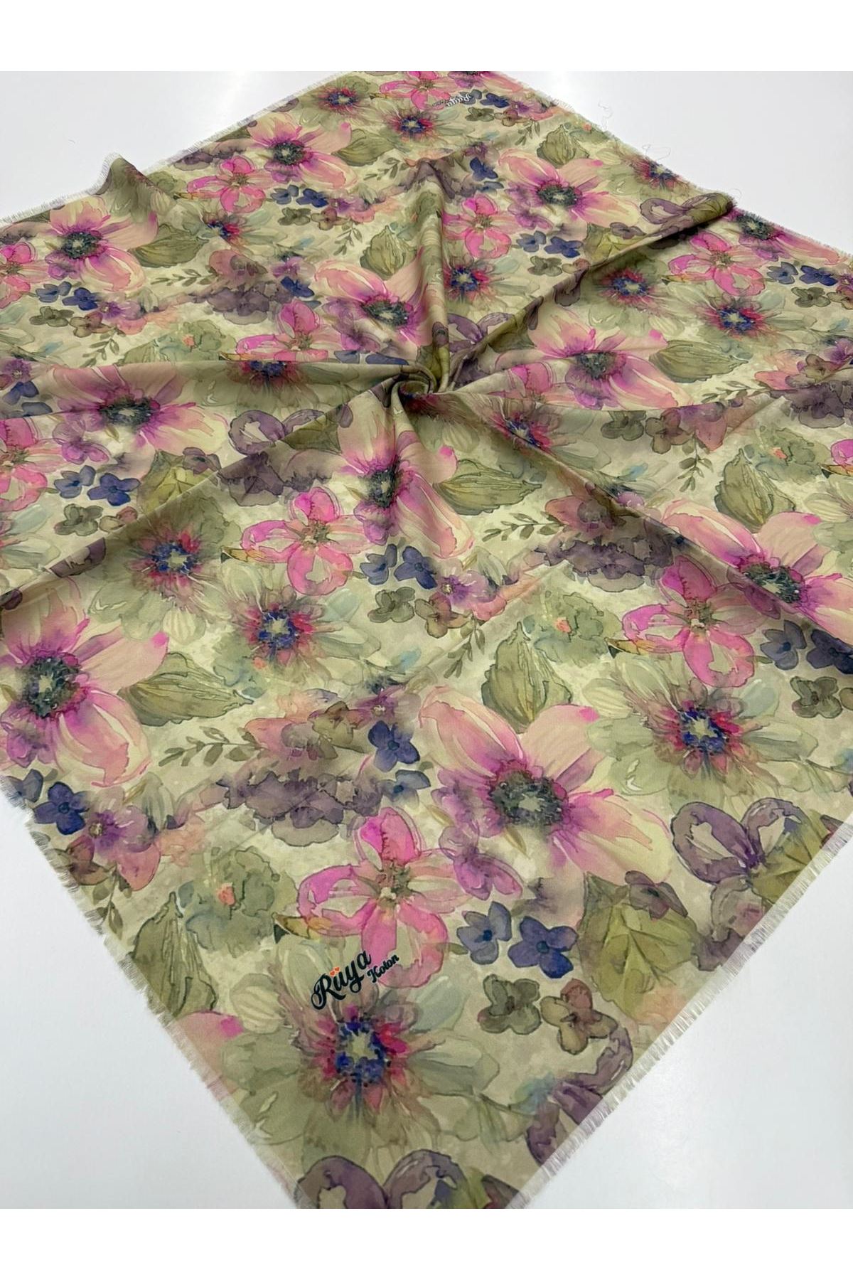 Rüya Koton Eşarp Batik Çiçek Modeli