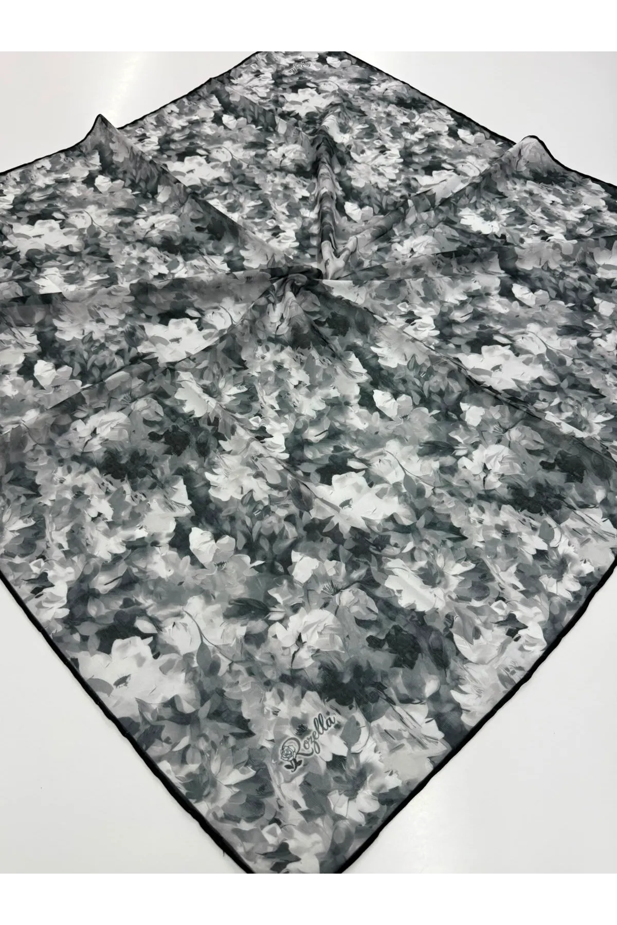 Rozella Soft Eşarp Batik Desen