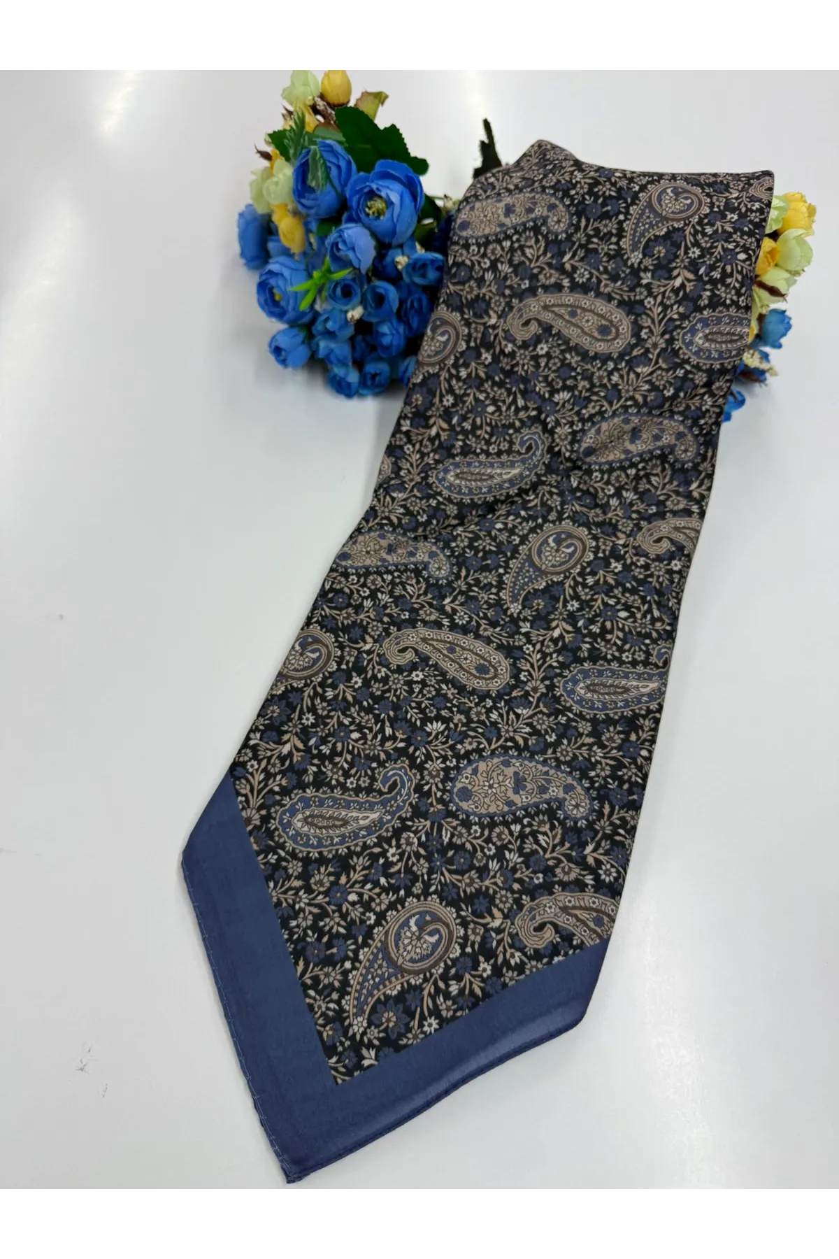 Etnik Minik Çiçek Soft Eşarp Kod: 3232