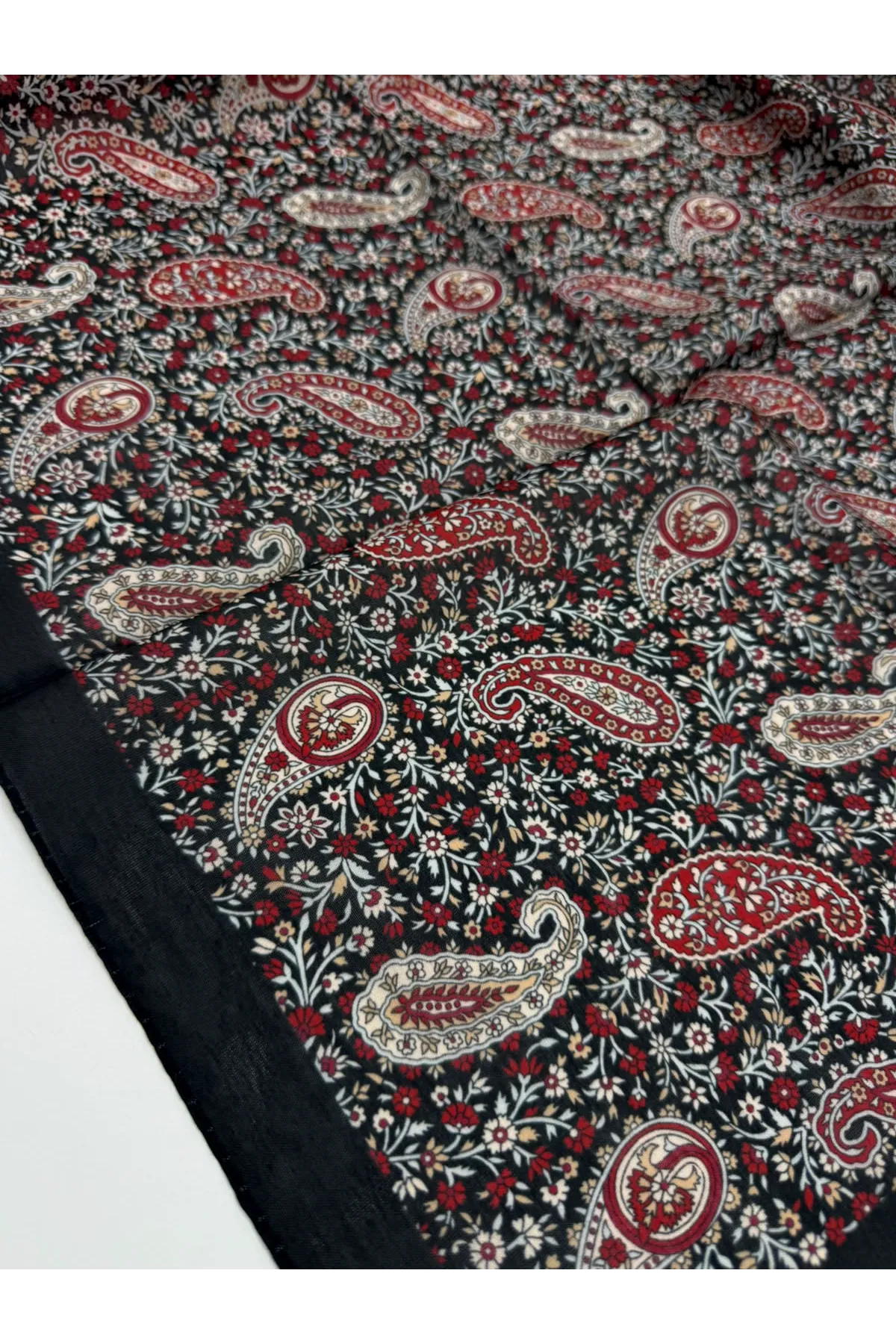 Etnik Minik Çiçek Soft Eşarp Kod: 3232