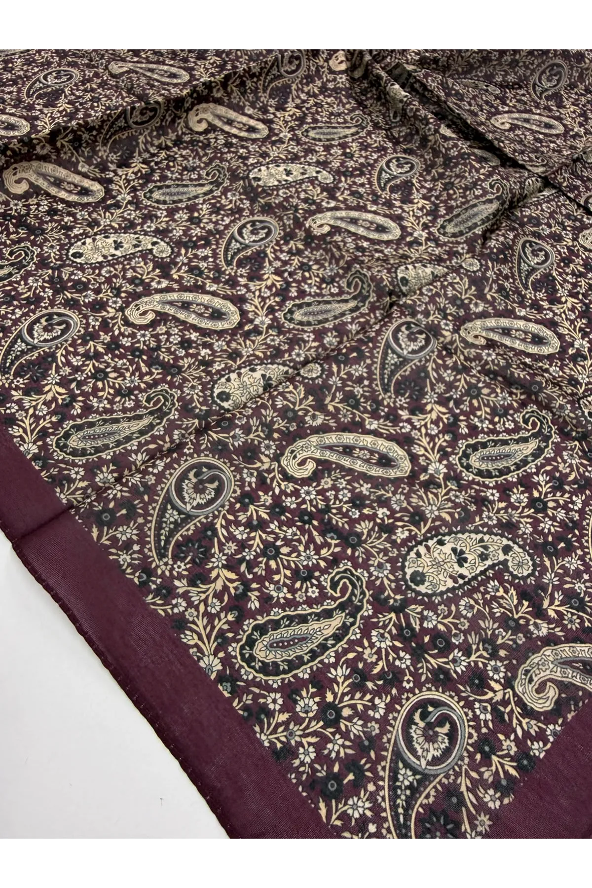 Etnik Minik Çiçek Soft Eşarp Kod: 3232
