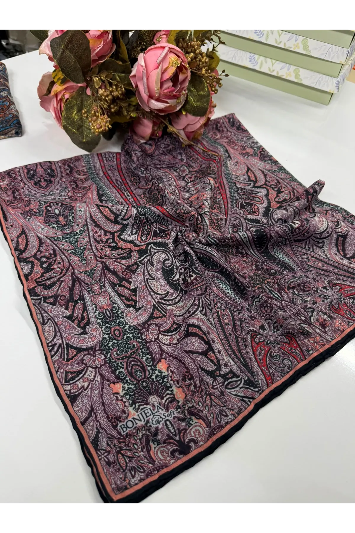 Etnik Desen Soft Eşarp Kod : 5252