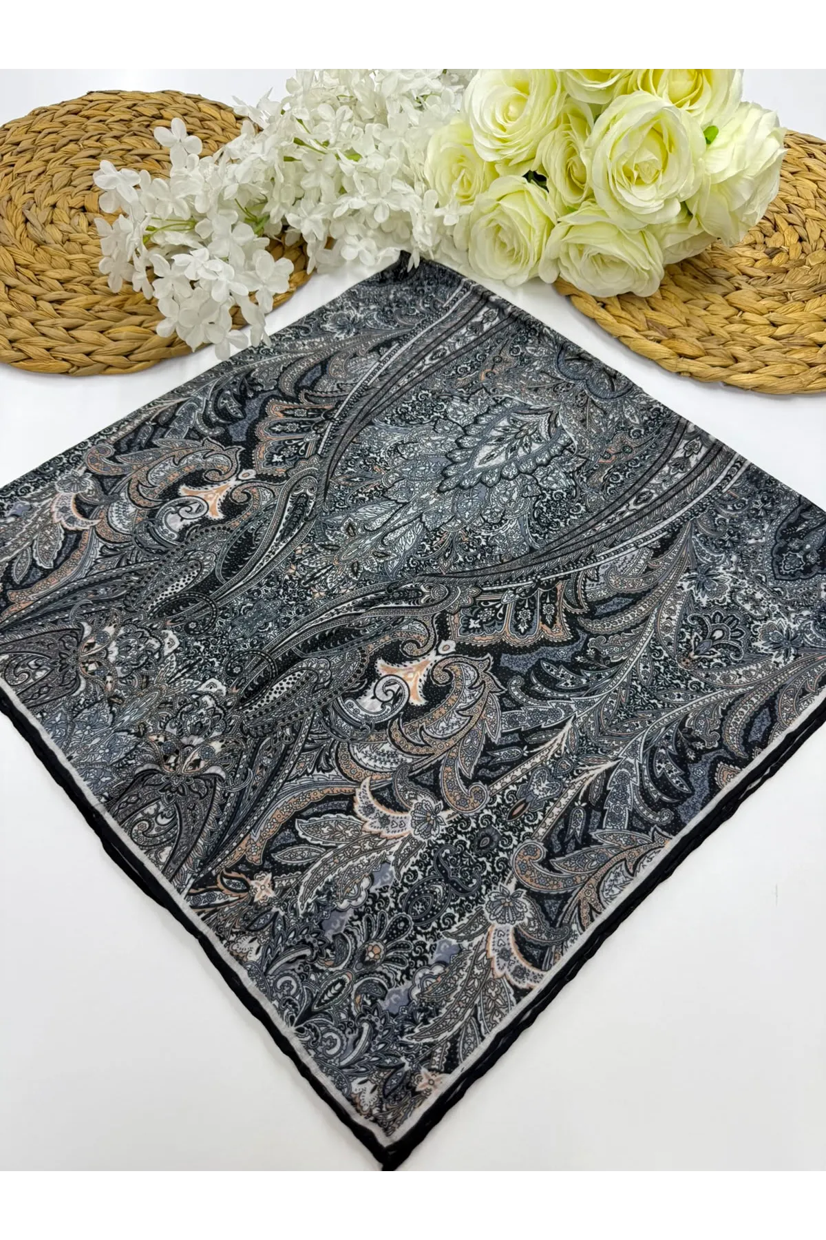 Etnik Desen Soft Eşarp Kod : 5252