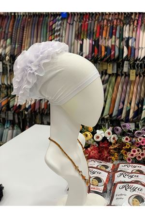 Beyaz Fırfırlı Bone 