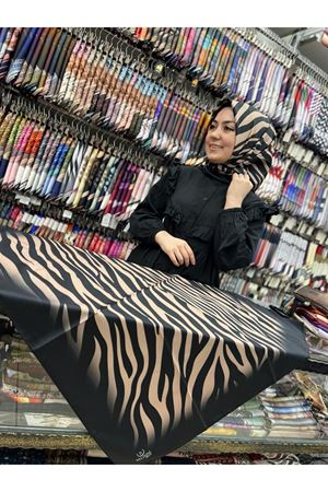 Belinda Zebra Desen Twill Eşarp (vizon-siyah)