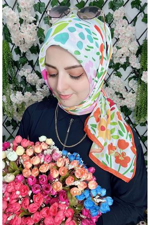 Valens Soft Eşarp Çiçek Modeli