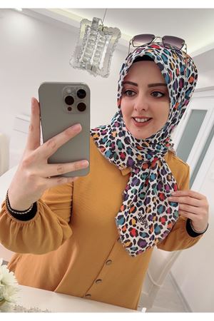 Rüya Koton Eşarp Renkli Leopar Modeli
