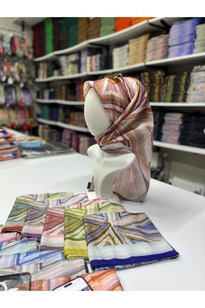 Geometrik Desen Kristal Eşarp