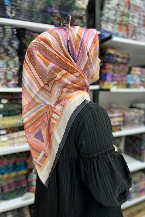 Geometrik Desen Kristal Eşarp 