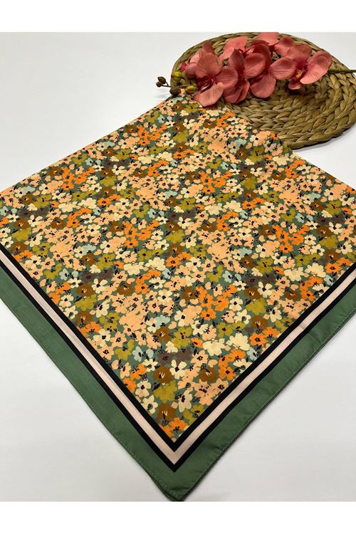 Çiçek Desen Soft Eşarp 