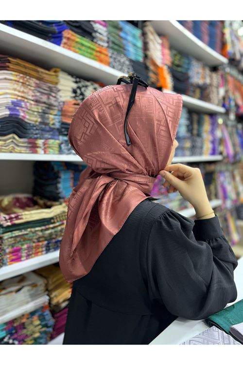 Geometrik Desen Jakar Eşarp (Nude)