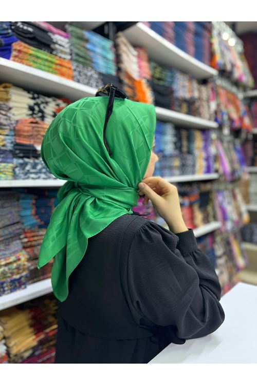 Damas Desen  Jakar Eşarp (Benetton)