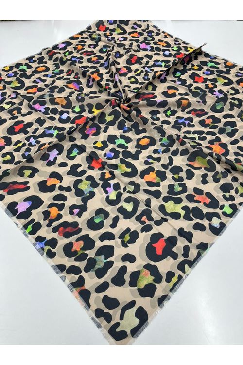 Koton Eşarp Leopar Modeli 