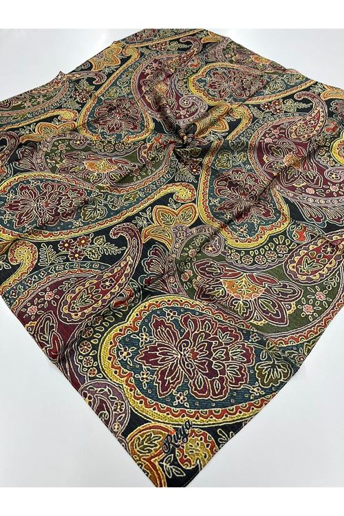 Selin Modeli Pırıltı Eşarp