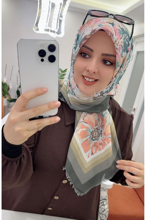 Rüya Koton Eşarp Çiçek Modeli